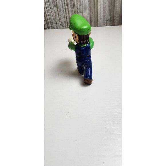 2022 McDonald's Happy Meal Toy Super Mario Bros #3 Flashlight Luigi - Picture 4 of 4